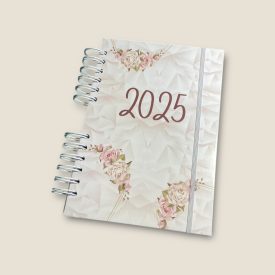 2025 heti beosztású pasztell naptár