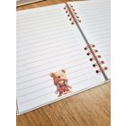 Micimackó jelmezes lány napló